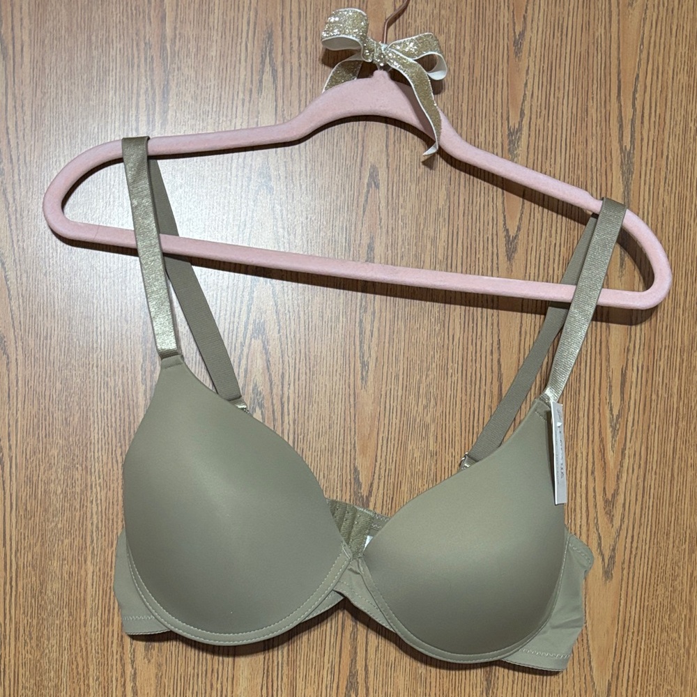 Smooth Olive Green T-Shirt Bra with Light Support